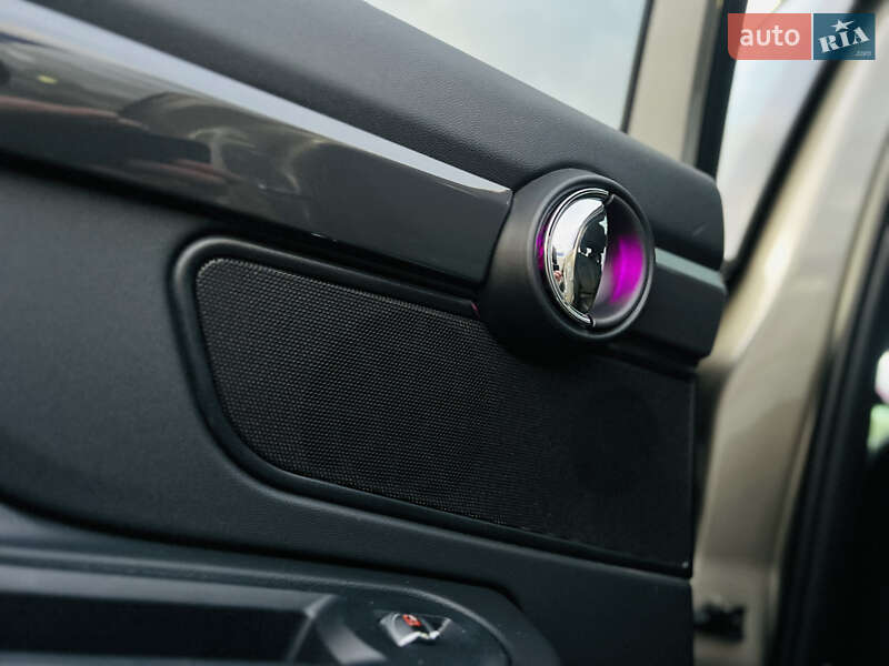 Хэтчбек MINI Countryman 2017 в Киеве