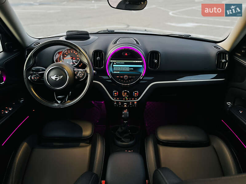 Хэтчбек MINI Countryman 2017 в Киеве