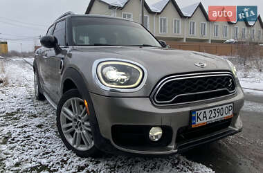 Хэтчбек MINI Countryman 2017 в Киеве