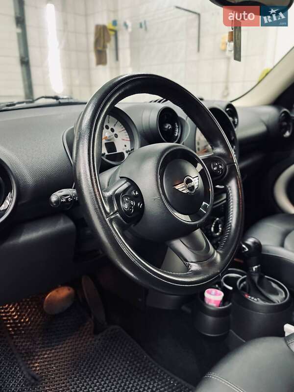 Хэтчбек MINI Countryman 2013 в Черкассах