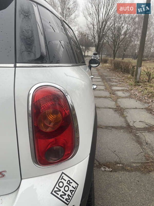 Хэтчбек MINI Countryman 2011 в Киеве