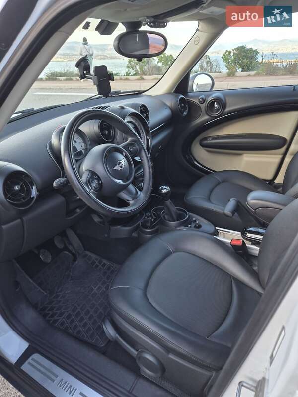 Хэтчбек MINI Countryman 2013 в Киеве