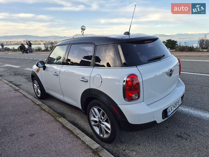 Хэтчбек MINI Countryman 2013 в Киеве