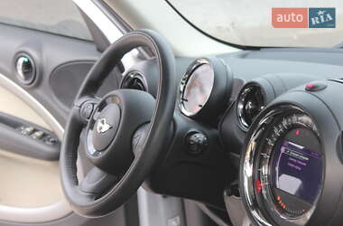 Внедорожник / Кроссовер MINI Countryman 2015 в 