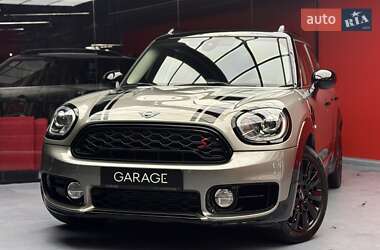 Хэтчбек MINI Countryman 2019 в Киеве