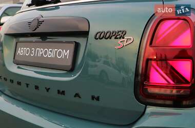 Позашляховик / Кросовер MINI Countryman 2021 в 