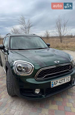 Хэтчбек MINI Countryman 2017 в Запорожье