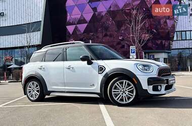 Хэтчбек MINI Countryman 2017 в Киеве