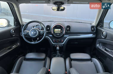 Хэтчбек MINI Countryman 2017 в 