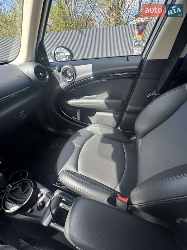 Внедорожник / Кроссовер MINI Countryman 2015 в Киеве