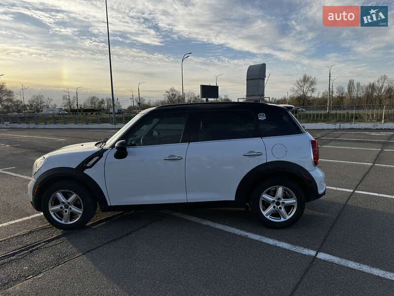 Хэтчбек MINI Countryman 2014 в Киеве