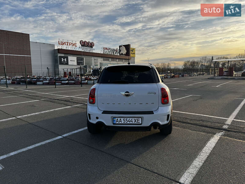 Хэтчбек MINI Countryman 2014 в Киеве