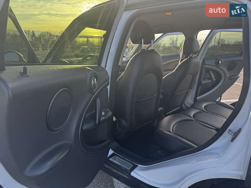 Хэтчбек MINI Countryman 2014 в Киеве