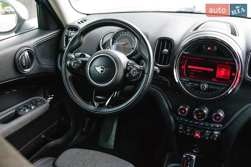 Хэтчбек MINI Countryman 2019 в Киеве