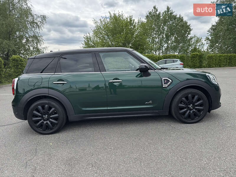 Хэтчбек MINI Countryman 2017 в Киеве