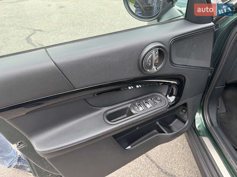 Хэтчбек MINI Countryman 2017 в Киеве