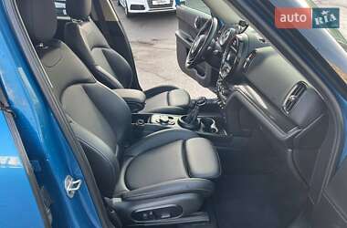 Хэтчбек MINI Countryman 2017 в 
