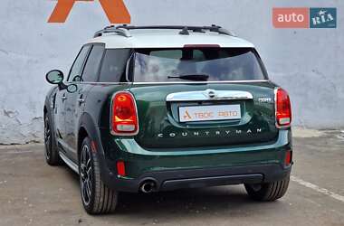 Хэтчбек MINI Countryman 2017 в 