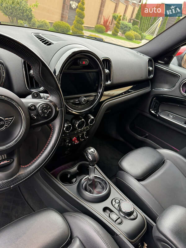 Хэтчбек MINI Countryman 2019 в Черновцах