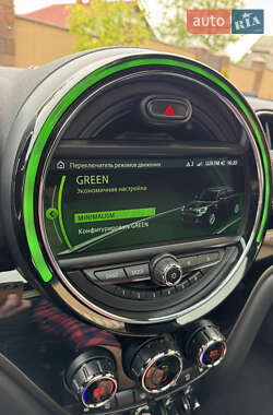 Хэтчбек MINI Countryman 2019 в 