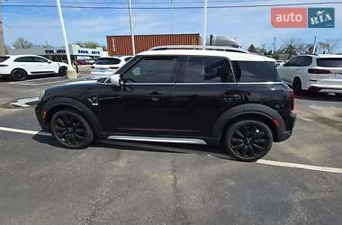 Позашляховик / Кросовер MINI Countryman 2021 в 