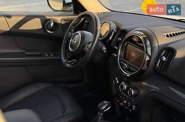 Хэтчбек MINI Countryman 2019 в 