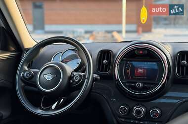 Хэтчбек MINI Countryman 2019 в 