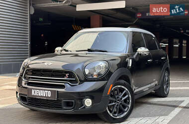 Внедорожник / Кроссовер MINI Countryman 2016 в Киеве