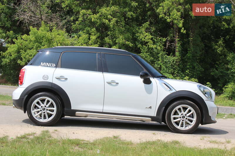 Внедорожник / Кроссовер MINI Countryman 2015 в Днепре