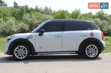 Внедорожник / Кроссовер MINI Countryman 2015 в 