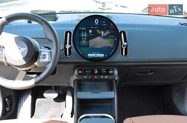 Позашляховик / Кросовер MINI Countryman 2024 в 
