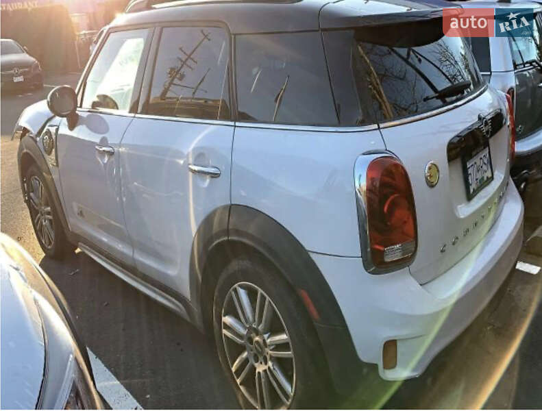 Хэтчбек MINI Countryman 2019 в 