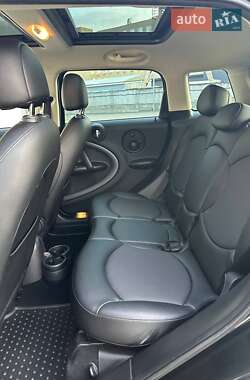 Внедорожник / Кроссовер MINI Countryman 2015 в 