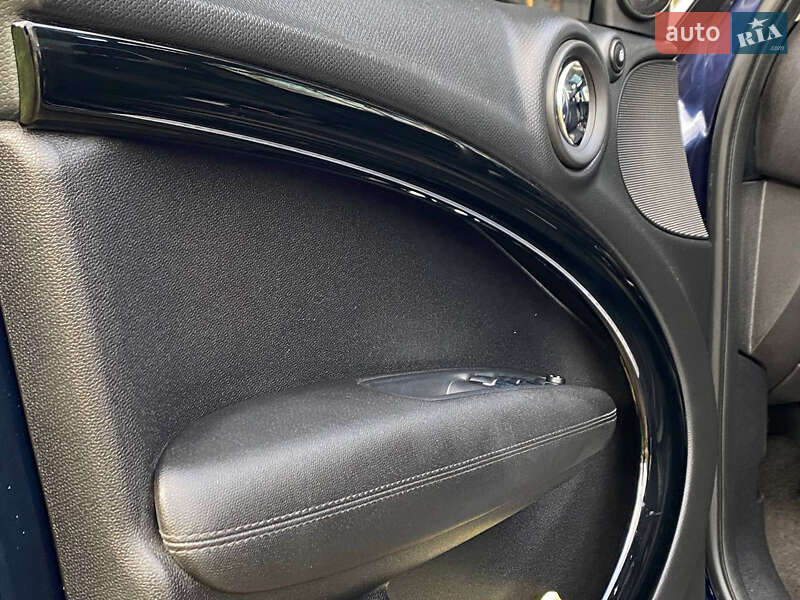 Хэтчбек MINI Countryman 2013 в Одессе