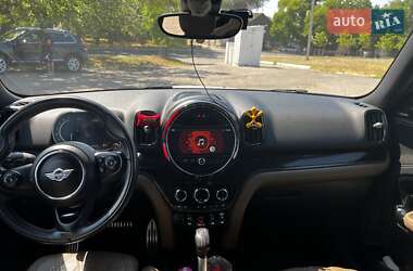 Хэтчбек MINI Countryman 2018 в 