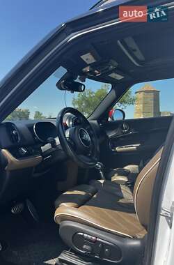 Хэтчбек MINI Countryman 2018 в 