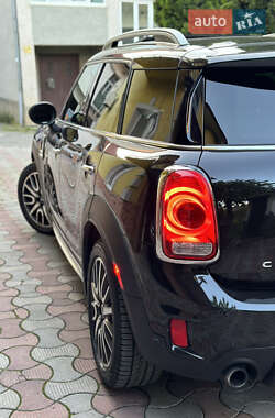 Хэтчбек MINI Countryman 2017 в 