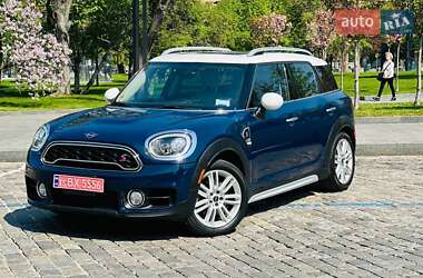 Хэтчбек MINI Countryman 2017 в 