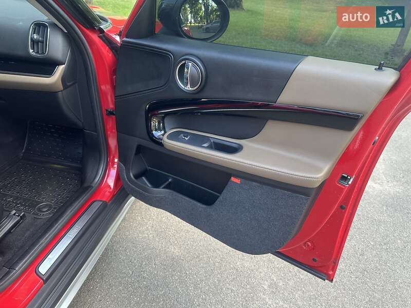 Хэтчбек MINI Countryman 2019 в Киеве фото 25 Хэтчбек MINI Countryman 2019 в Киеве