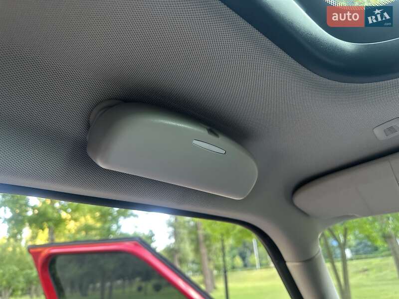 Хэтчбек MINI Countryman 2019 в Киеве фото 60 Хэтчбек MINI Countryman 2019 в Киеве