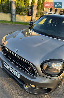 Хэтчбек MINI Countryman 2018 в 