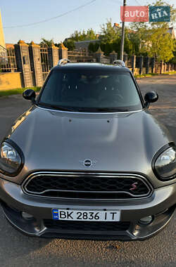 Хэтчбек MINI Countryman 2018 в 