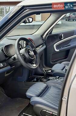 Внедорожник / Кроссовер MINI Countryman 2023 в 