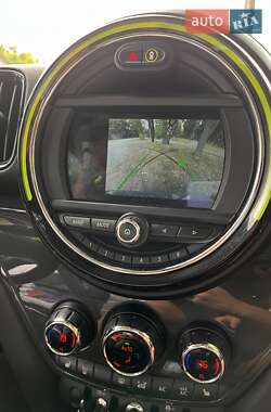 Хэтчбек MINI Countryman 2018 в 