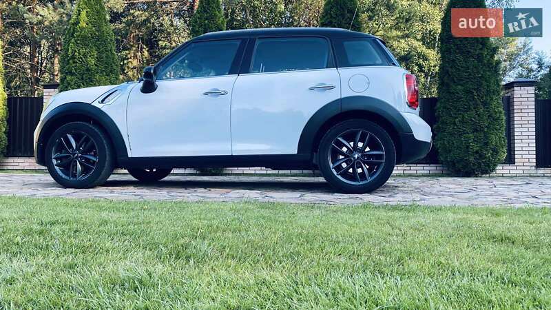 Внедорожник / Кроссовер MINI Countryman 2014 в Киеве