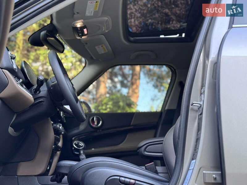 Хэтчбек MINI Countryman 2017 в Киеве фото 41 Хэтчбек MINI Countryman 2017 в Киеве