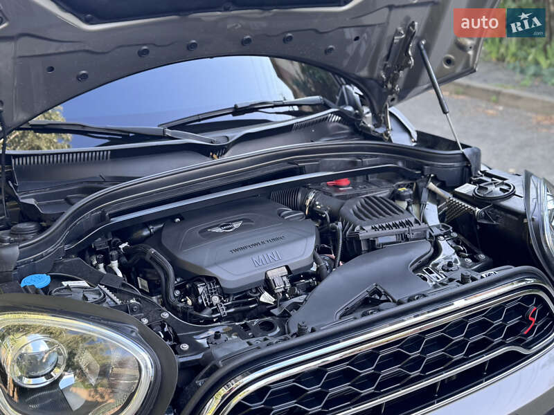 Хэтчбек MINI Countryman 2017 в Киеве фото 46 Хэтчбек MINI Countryman 2017 в Киеве