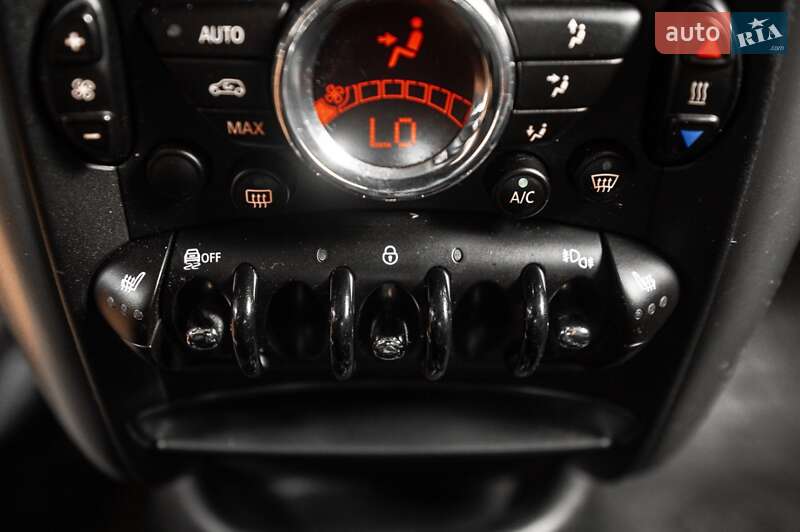 Позашляховик / Кросовер MINI Countryman 2016 в Одесі фото 17 Позашляховик / Кросовер MINI Countryman 2016 в Одесі