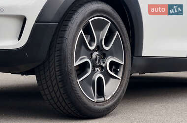 Внедорожник / Кроссовер MINI Countryman 2012 в 