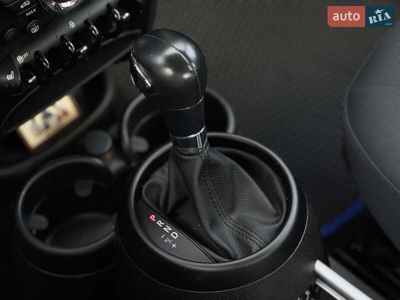 Внедорожник / Кроссовер MINI Countryman 2015 в Днепре фото 31 Внедорожник / Кроссовер MINI Countryman 2015 в Днепре